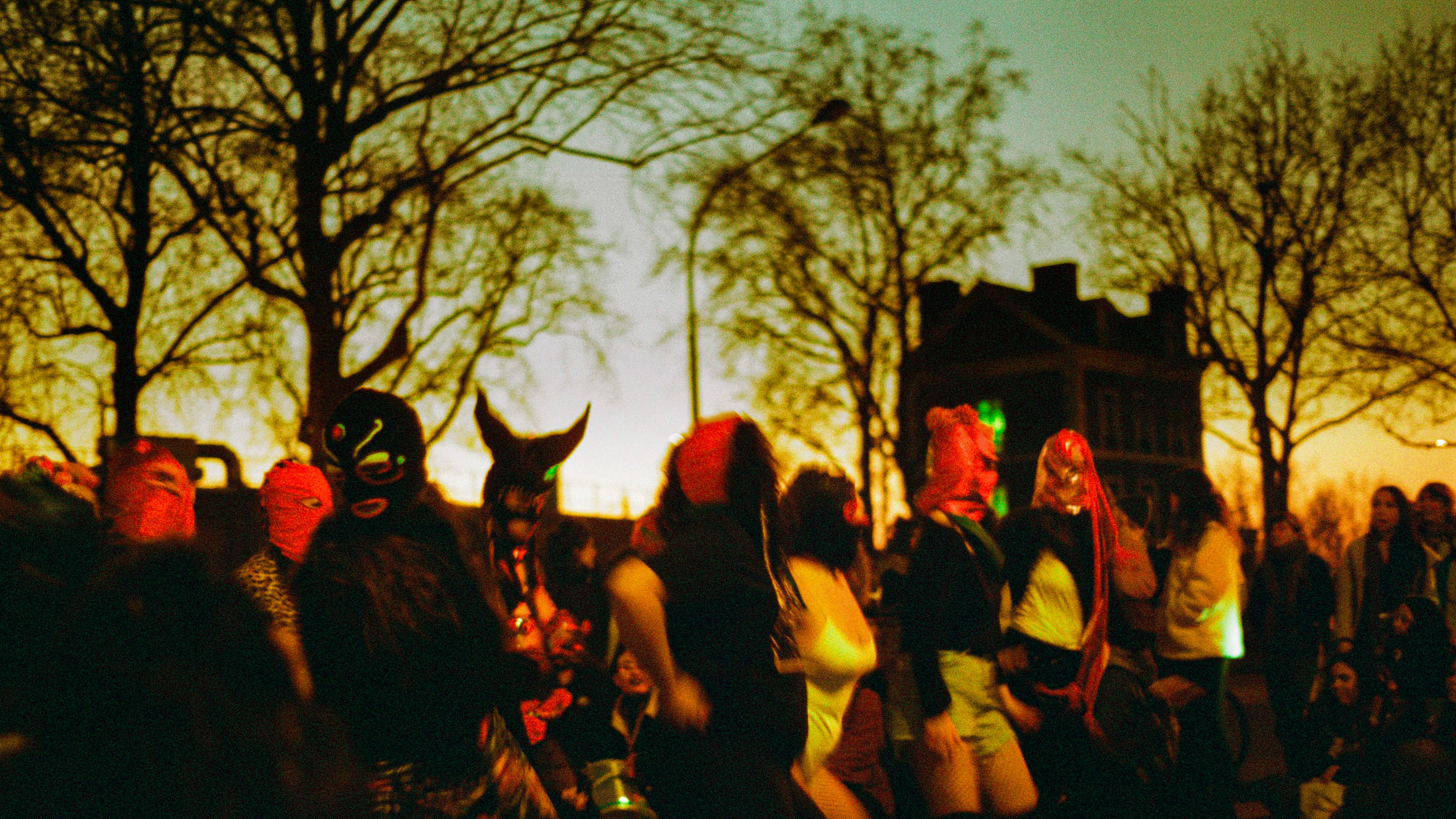 Marche de nuit féministe, Paris, 7 mars 2022 © Lucile Aquilina (@lulu_on_film)