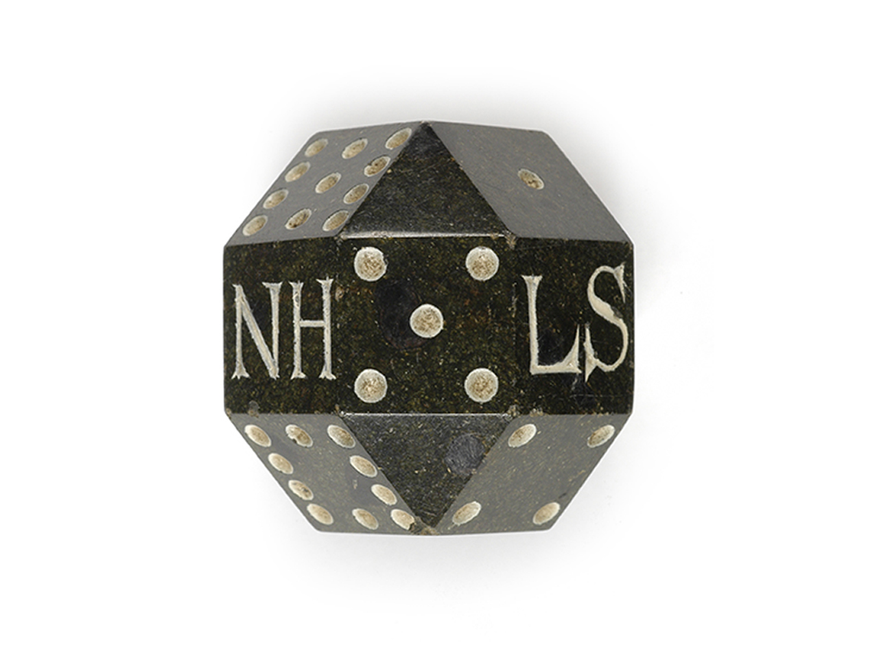 A comme Alea, dé de voyance, XXe siecle © Mnhn, Mucem