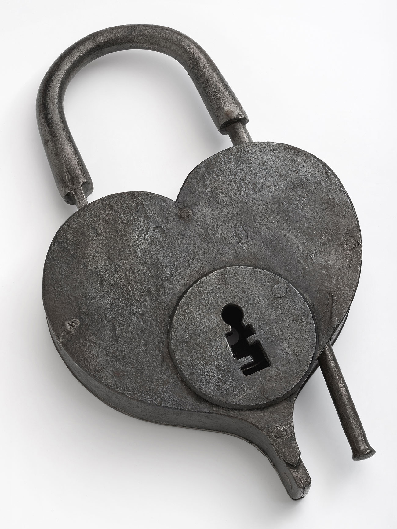 C- Cadenas © Yves Inchierman, Mucem