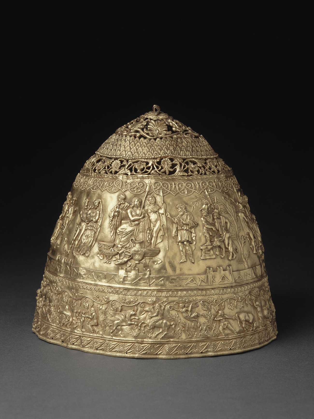 Rouchomowsky Tiare de Saitapharnes fin XIXe © RMN Grand Palais musée du Louvre H Lewandowski