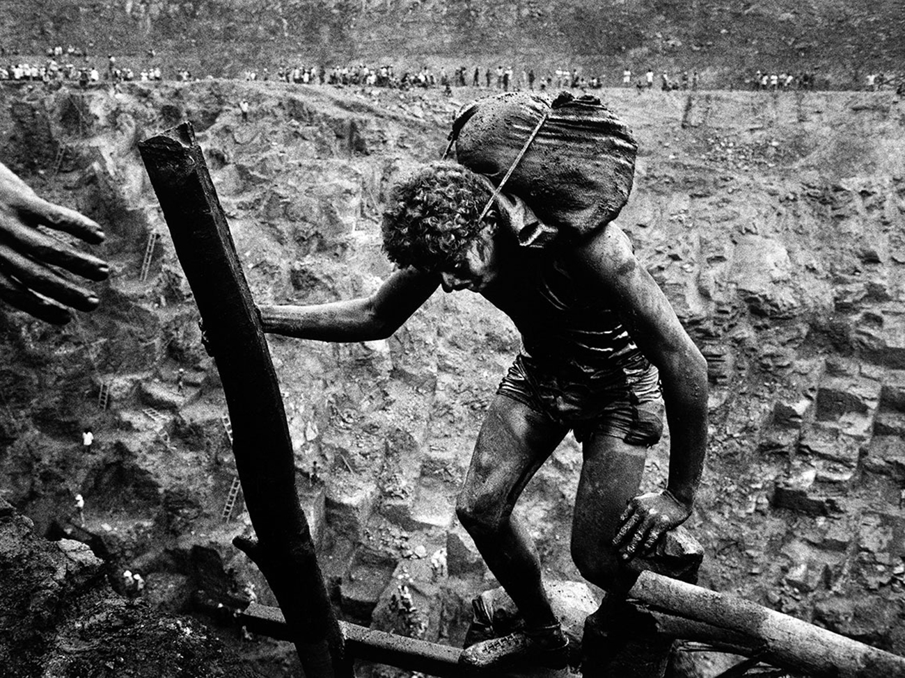 Sebastiao Salgado Serra pelada Bresil mine or 1986 © Sebastiao Salgado