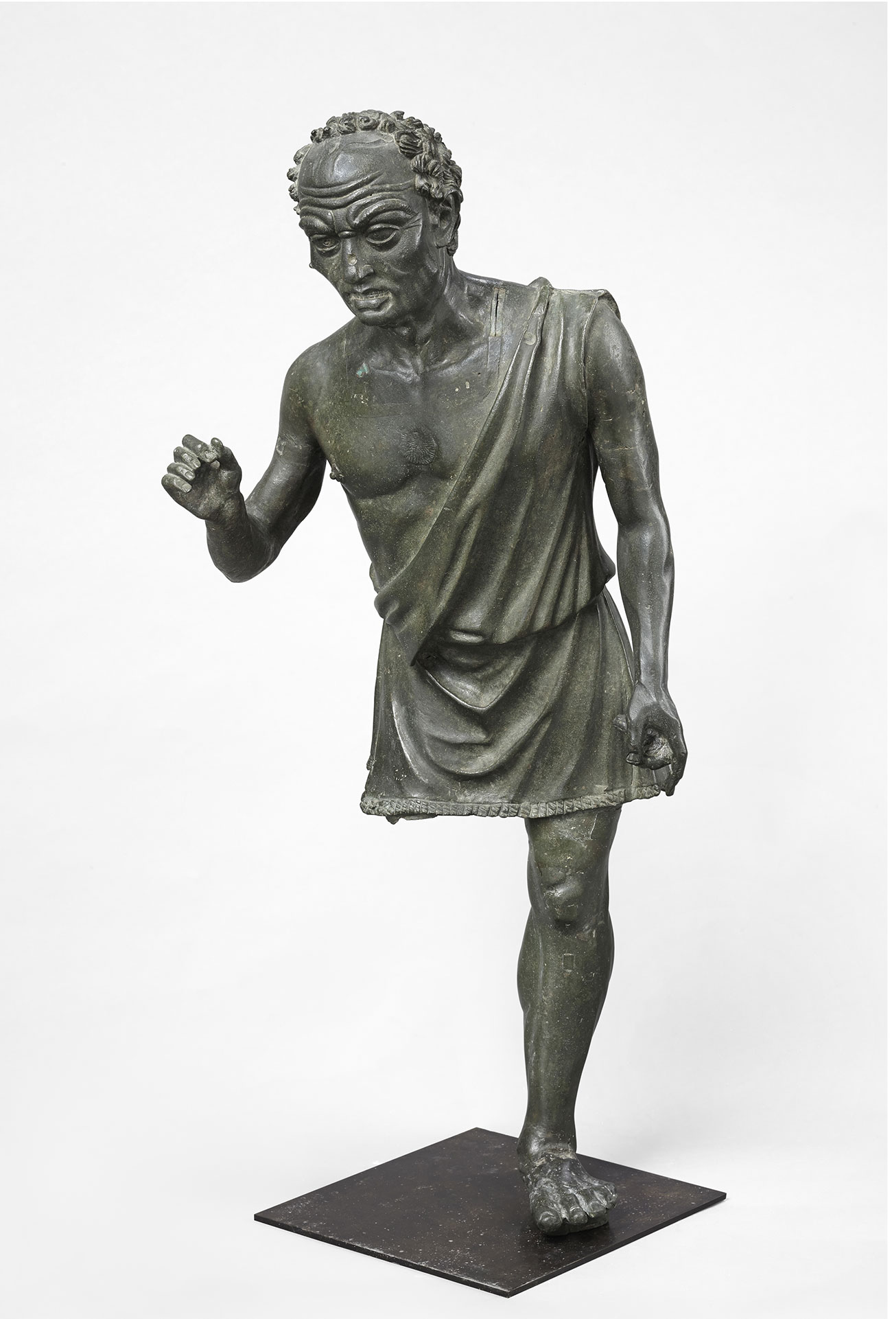 Vieux pêcheur, bronze, Volubilis © Direction du patrimoine culturel, Ministère de la culture, Royaume du Maroc. Photo Mucem, Yves Inchierman