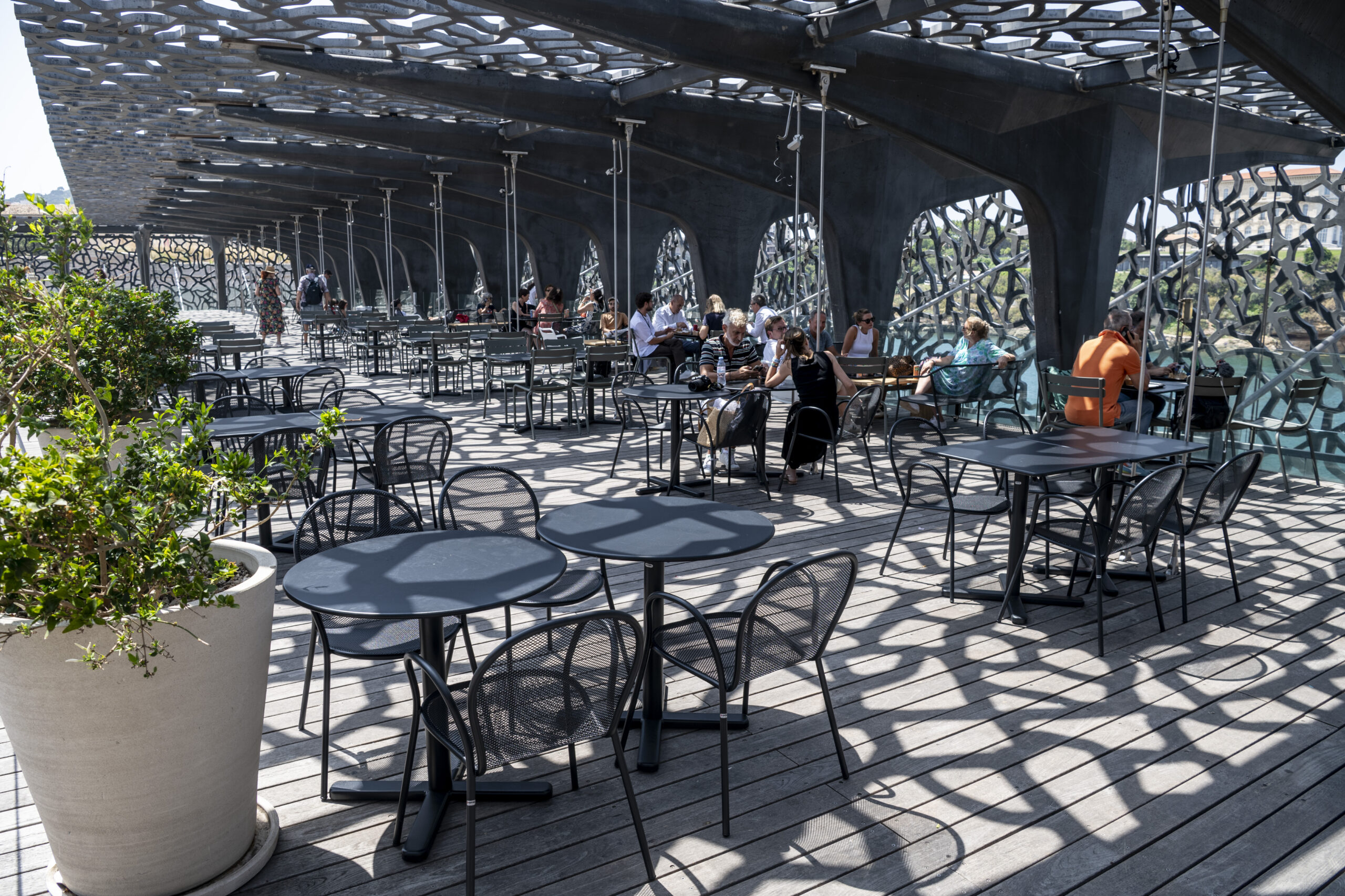 La Terrasse, "Michel par AM" ©Francois Moura