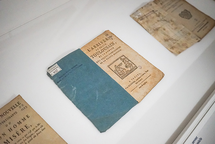 Extrait de l'exposition « Bibliothèques Bleues » au Centre de conservation et de ressources