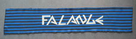 Echarpe donnée par des supporters de la Falange, Latina