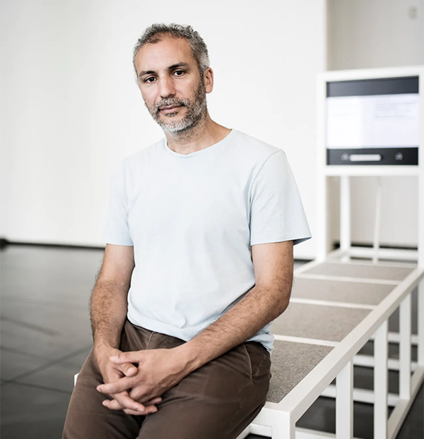 Portrait Mohamed El Khatib © Yohanne Lamoulère - Tendance Floue