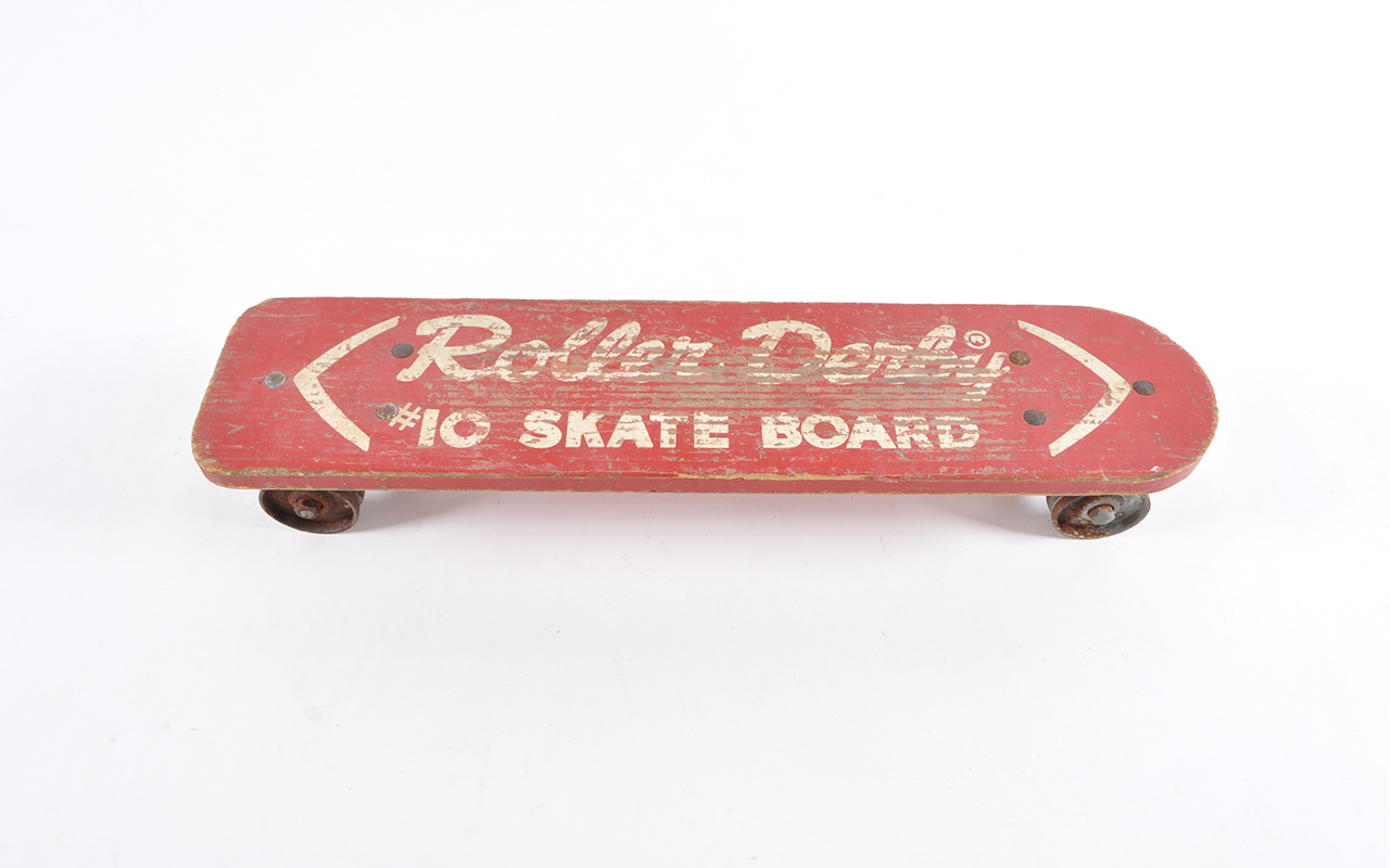 Skateboard « Roller Derby », 1959 – 1965, États-Unis, collection Mucem (inv. 2002.50.3) © Mucem